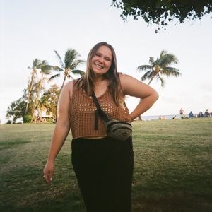 Meet your Posher, Malia